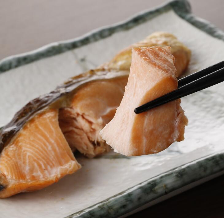 白糠漁協イチオシ白糠特産品セット<時鮭入>_こまい大3本