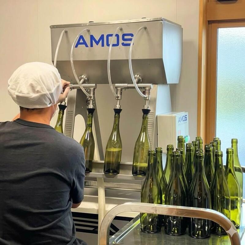 ピノ・グリ 750ml×1本 スリーピークスワイナリー ワイン 白ワイン おつまみ ワイン ワインセット 常温 ギフト 記念日 酒  チーズ グラス 国産 辛口ワイン ワイン