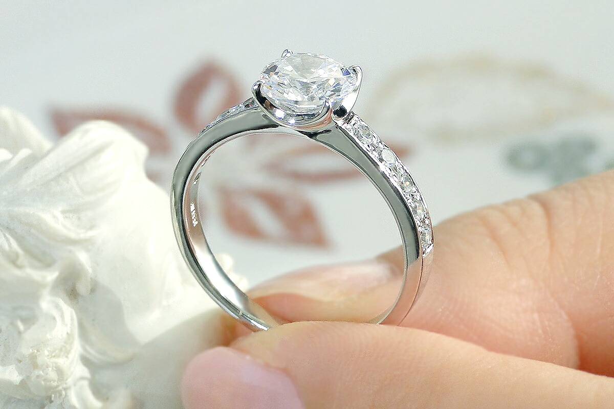 【中央宝石研究所鑑定書付】pt950 Hカラー ダイヤモンド リング【1.18ct 】 CSR0152GSI2 SWAV049