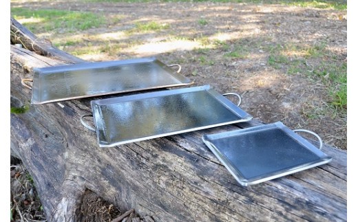 バーベキュー用 極厚鉄板 グループ用 （約500mm × 380mm）  | カナメ工業 鉄板 キャンプ用品 アウトドア用品 キャンプ アウトドア BBQ