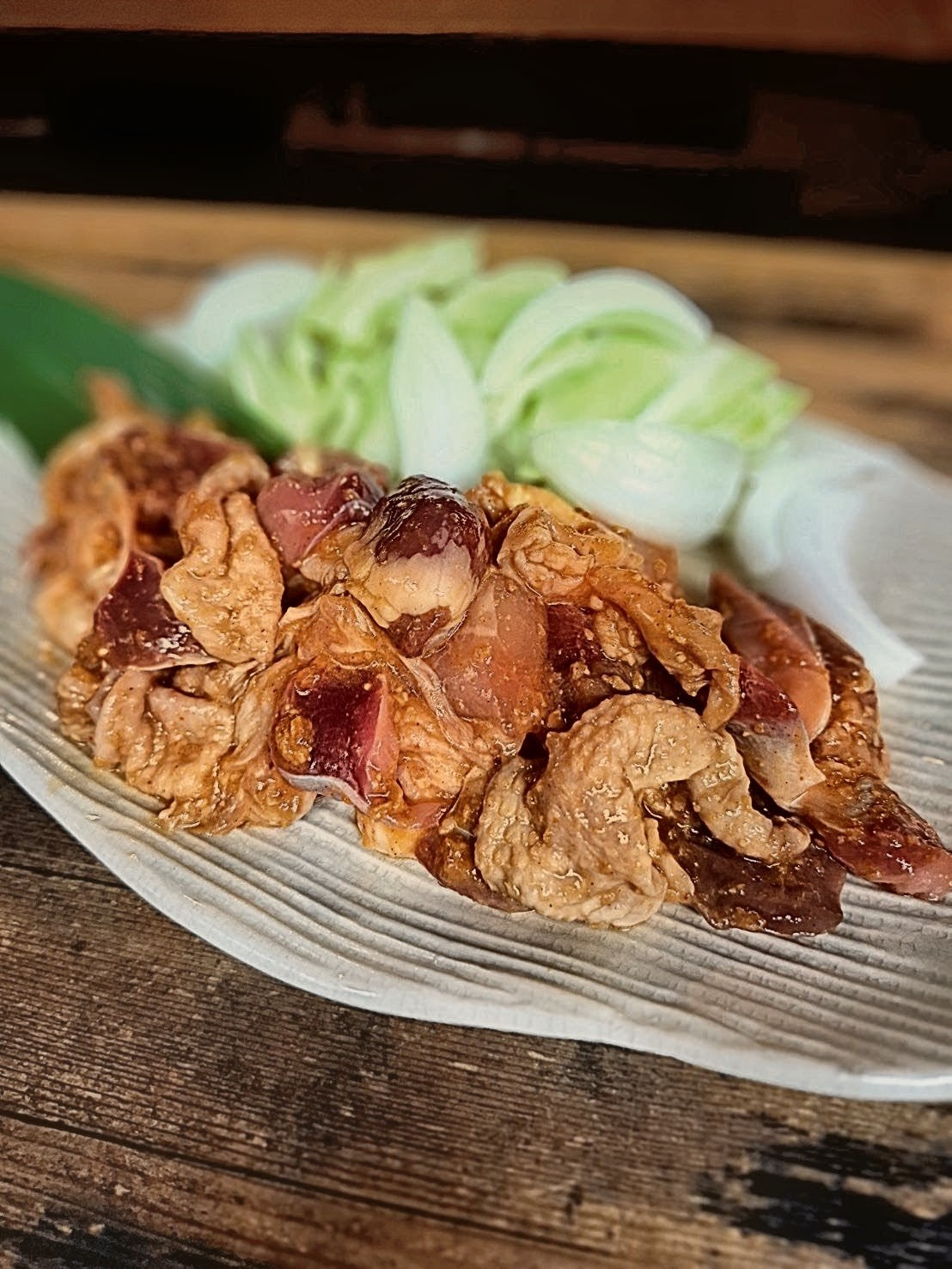 焼肉屋がつくったこだわりの 若鶏の皮肝けいちゃん 200g×4袋 個包装 小分け 焼肉 けいちゃん 鶏 鶏肉 若鶏 ホルモン 鶏皮 砂肝 味噌だれ 味噌 おかず ご飯のお供 焼肉 炭火焼肉たつみや