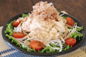 【全3回配送定期便】 ごま ドレッシング 300ml × 4本 セット 胡麻 調味料 油 料理 野菜 サラダ 人気 まとめ買い エスエスケイフーズ 静岡県 藤枝市