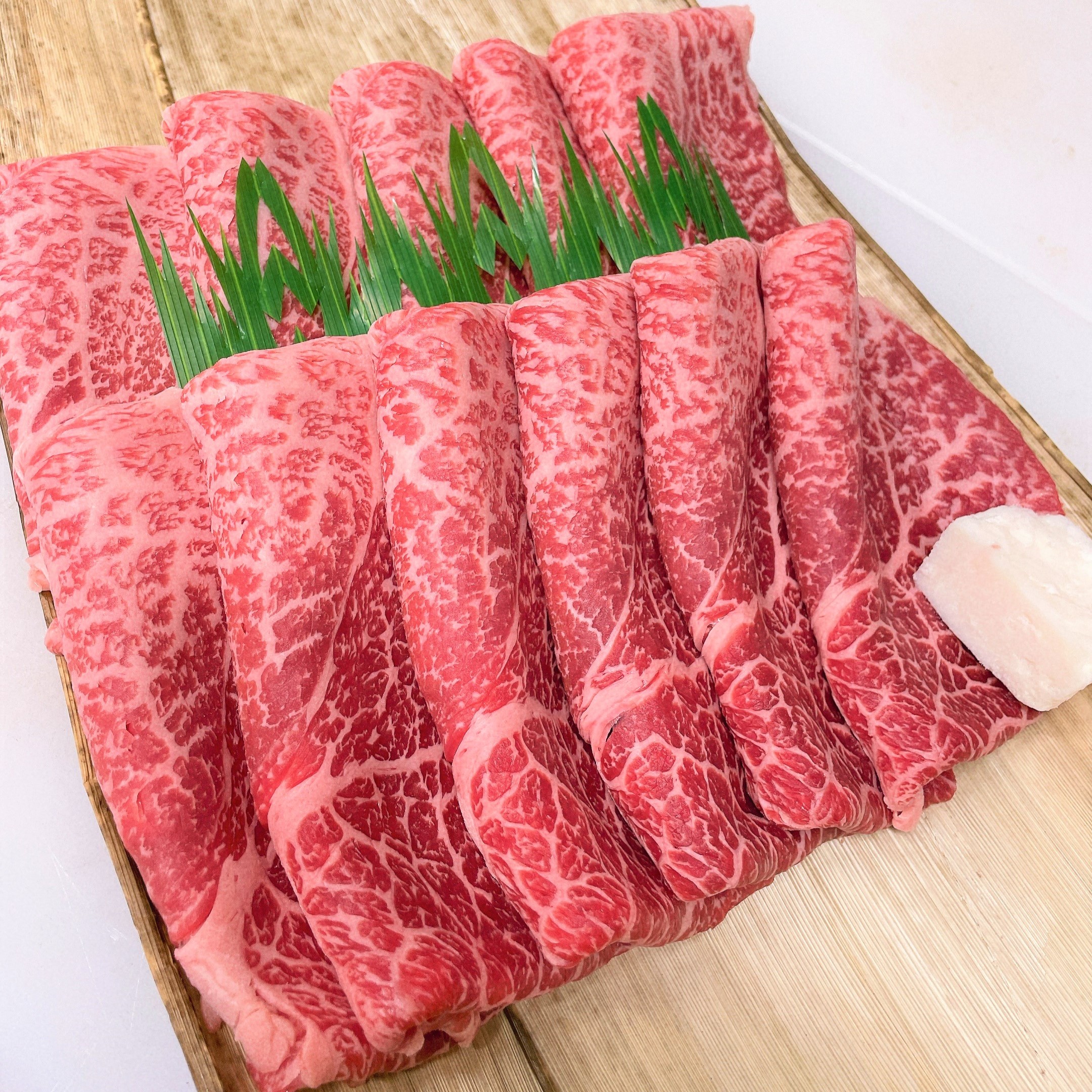 【希少和牛】熊野牛 ロース しゃぶしゃぶ用 約500g （冷蔵） 牛肉 肉 お肉 和牛 黒毛和牛 ブランド牛 しゃぶしゃぶ お鍋 霜降り スライス 希少 人気 三重県 熊野市 【sim101B】
