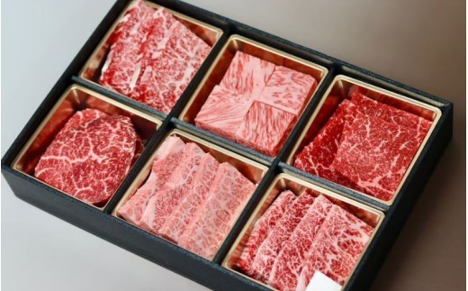 【全3回】美熊野牛 定期便H ＜すき焼きしゃぶしゃぶ用ロース＆赤身モモ肉 800g・サーロインステーキ 300g×2枚・焼肉用6種食べ比べ 500ｇ＞  牛肉 肉【okad-tkb0018】