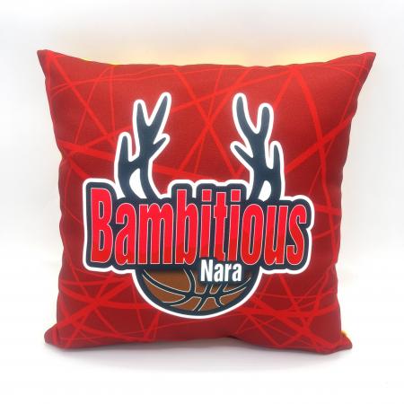 【奈良市ふるさと納税限定】スクエアクッション 〈バンビシャス奈良〉バスケットボール Bリーグ クッション 奈良県 奈良市なら 10-029