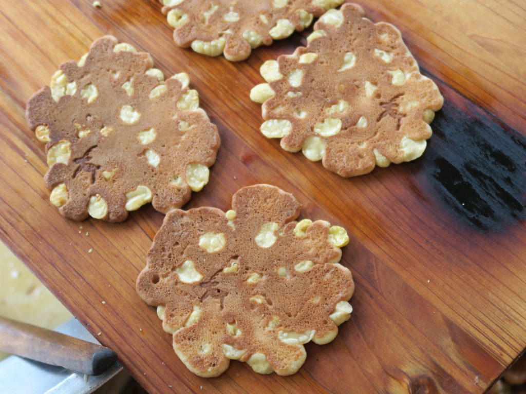 お友達にもプレゼント バラまき用 たまごせんべいアラカルト20袋 畠山製菓 奈良県 奈良市 なら 18-011