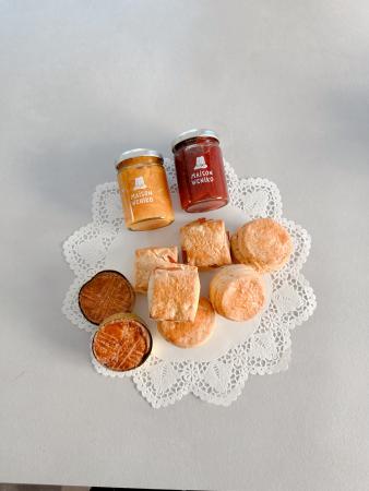 スコーン・コンフィチュール・ガレットブルトンヌセット 〈MAISON WENIKOのスコーン（６個）、季節のコンフィチュール（２個）、ガレットブルトンヌ（2枚）セット〉 MAISON WENIKO