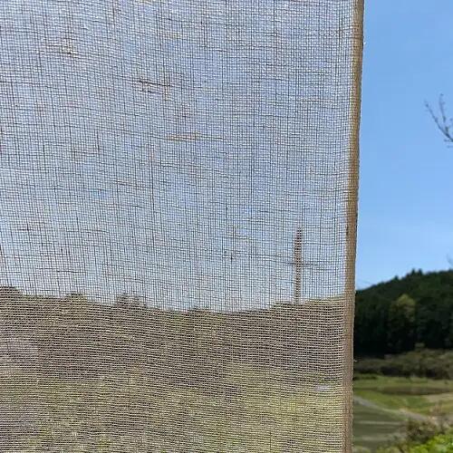 岡井麻布商店 麻蚊帳のれん 生成 きなり 90cm×90cm のれん 暖簾 おしゃれ シンプル 麻 ナチュラル 和風 洋風 間仕切り カーテン 目隠し リビング 玄関 奈良県 奈良市 なら 30-03