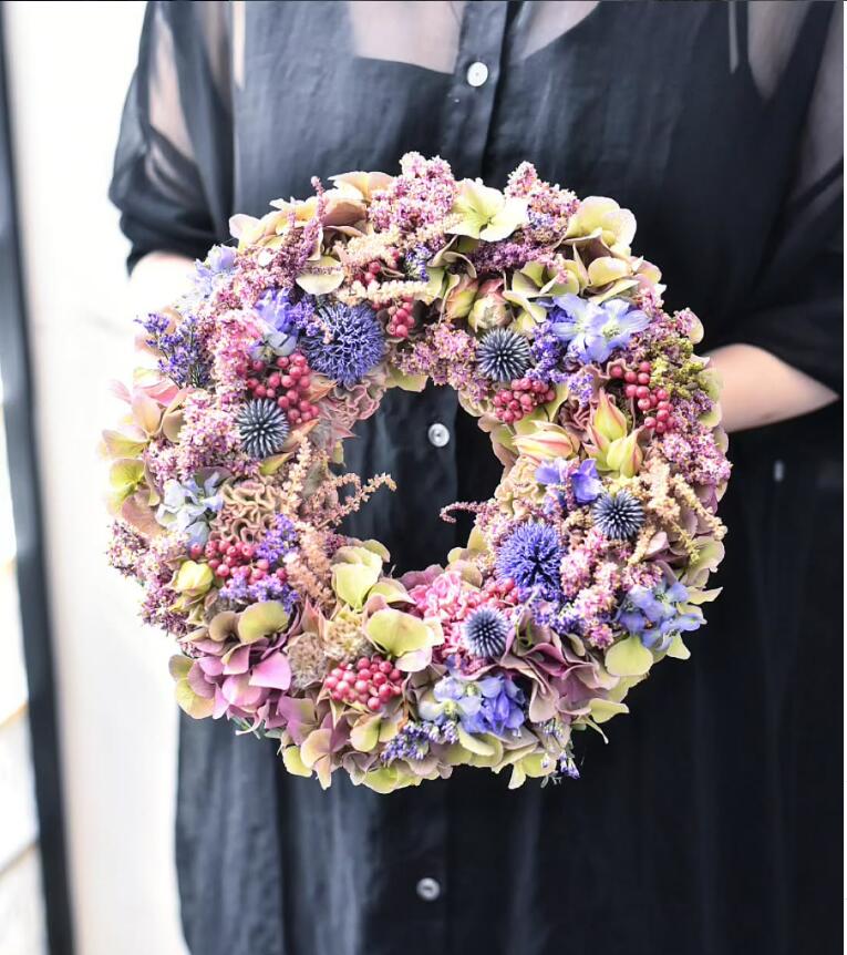 季節のおまかせ リース 直径約30cm リース 花 お花 雑貨 インテリア 日時指定可 入学式 卒業式 就職祝い プレゼント 贈り物 誕生日 ギフト 贈答 奈良県 奈良市 kch02