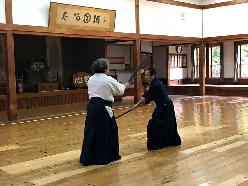 柳生新陰流体験・日本刀鍛錬道場見学・柳生の歴史を巡るツアー（ペア）一刀石 テレビアニメの聖地 奈良県 奈良市 東部地域 L-04