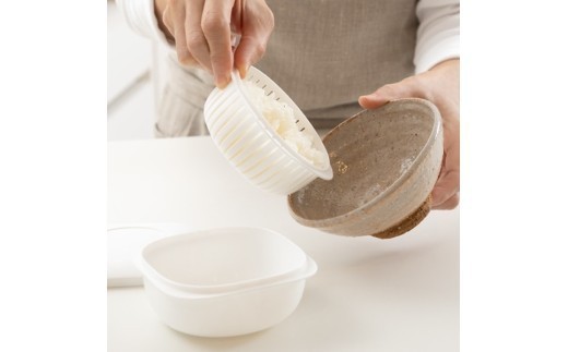 蒸気であたためる冷凍ごはん容器　6個組【4色から好きなカラーを選べる】/ 奈良県 葛城市 容器 プラスチック ライクイット 冷凍ご飯 ザル型【like092】