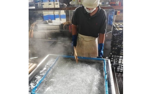 茹でたて釜揚げしらす 1kg(250g×4パック)【冷凍】無添加・無着色 しらす シラス 釜揚げ 小分け 冷凍【mar103】
