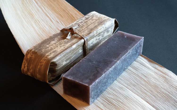 紅葉屋本舗竹皮包みようかん2本セット(本煉・柚子) / 羊羹 ようかん 和菓子 無添加【mmj101-2】