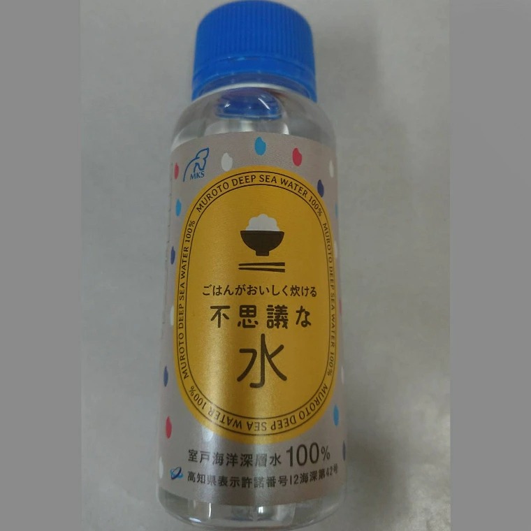ごはんがおいしく炊ける不思議な水と田舎みそ 1kg