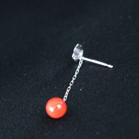 赤サンゴ ぶら下がりピアス | アクセサリー ジュエリー さんご 珊瑚 赤珊瑚 宝石サンゴ おすすめ 人気 プレゼント 贈答用 お祝い 誕生日 プレゼント クリスマス カジュアル レディース 女性