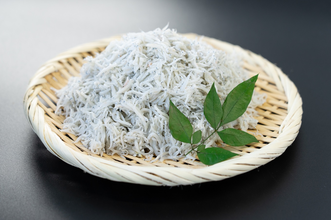しらす ちりめんじゃこ 釜あげ 特製タレ付き 18-12 釜あげちりめん 1kg(100g×10袋)特製タレ付き 朝だ生です旅サラダ 藤川球児 安芸漁港 安芸しらす食堂 太平洋 コラーゲン ふわふわ