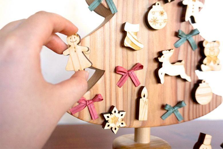 木のおもちゃ クリスマスツリー 山のくじら舎 木製 磁石 知育玩具 男の子 女の子 ギフト 包装 ラッピング プレゼント 贈り物 贈答 お祝い 出産祝い 誕生日祝い のし 熨斗対応 高知県産 受注生産