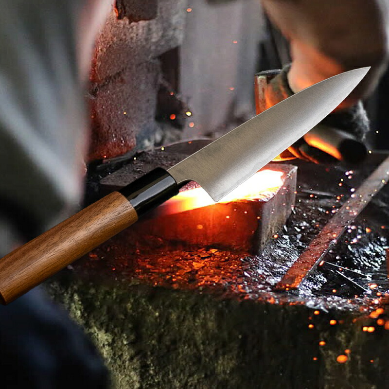 日本三大刃物 土佐打ち刃物 【 ペティ 包丁 】 13.5cm 白紙2号 キッチン用品 迫田刃物 ペティナイフ 伝統 職人 鍛造 万能 包丁 日用品 プロ 調理 キッチン 包丁 和包丁 手砥ぎ 高知県