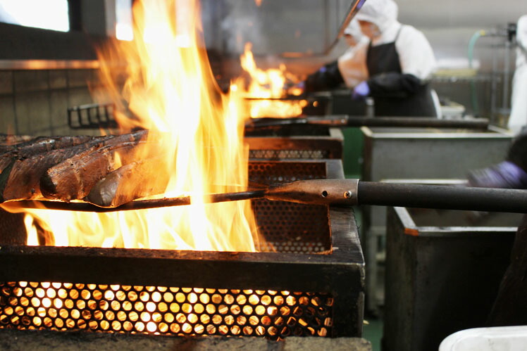 逸品☆藁の香ばしさ！ブリ・カツオ藁焼きたたき食べ比べセット