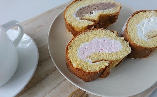 ロールケーキ 3種 詰め合わせ ( バニラ ストロベリー チョコ ) 食べ比べ セット ケーキ 洋菓子 スイーツ お菓子 おかし 冷凍 クリスマス 誕生日 ギフト プレゼント 贈り物 贈答用 デザート