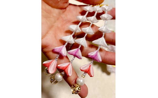 【つまみ細工の髪飾り 淡桜】 [M551-1] つまみ細工 髪飾り 絹100％ 成人式 七五三 結婚式 花 水引 絹 寿 淡桜 桜 花 Uピン式 ヘアアクセサリー フラワー ピンク 振袖向け 卒業式