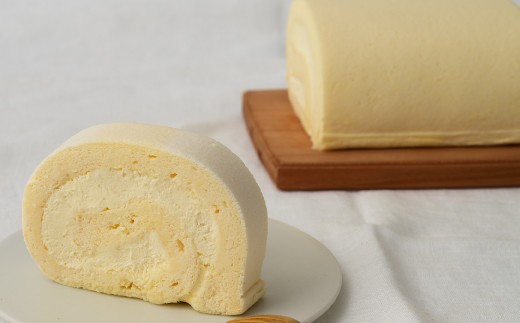 【プレミアム米粉ロールケーキ 贅沢4本セット】焙煎ほうじ茶ロール & パッションフルーツロール & クラシックショコラロール & 贅沢いちごロール【グルテンフリー】(H053304)