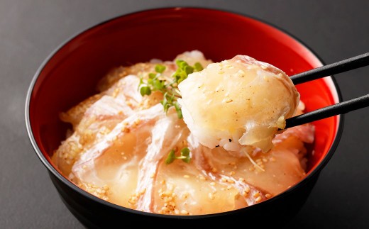 ＜ R8年熊本地震復興支援 ＞天草の味 食べ比べ 2種 セット (各6袋 計12袋) 海鮮丼 真鯛 タイ アカモク