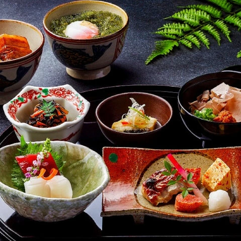 <ホテル日航アリビラ>1泊夕朝食付き&当館人気の特典付きペア宿泊券(禁煙スーペリアオーシャンパティオツイン) 〇 読谷村 リゾートホテル 沖縄 青い海 サンセットビーチ サンセットクルーズ オーシャンビュー