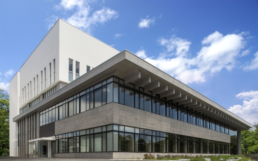 青森県十和田市建物