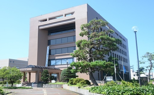新潟県見附市建物